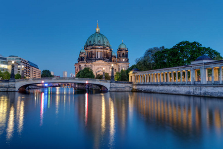 柏林大教堂和施普雷河