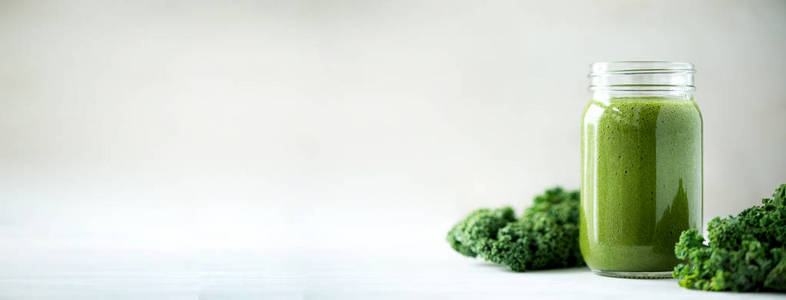 绿色背景的新鲜草本食品姜能源 健康的种子原料