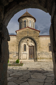伊梅列季区域的格鲁吉亚库塔伊西附近的 Motsameta 修道院 Motsameta 教会