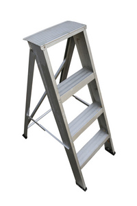 梯子分离上白色背景 行业工具在工地上的工作的工人使用梯子上高位的主题
