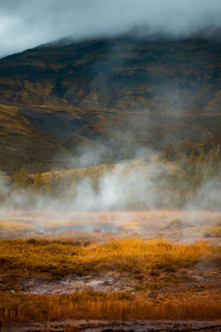 冰岛，间歇泉谷 地热热水泉