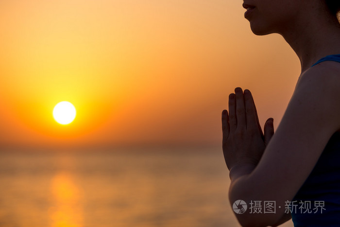 合十礼的手势