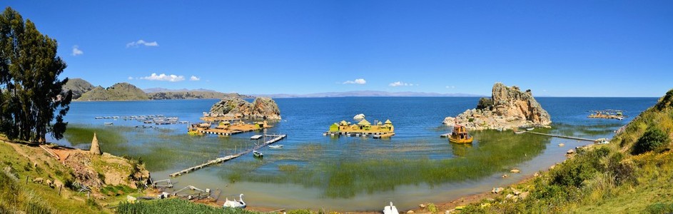 在的喀喀湖的传统浮岛图片
