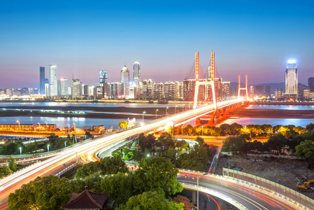 上海互通式立交桥和高架的路