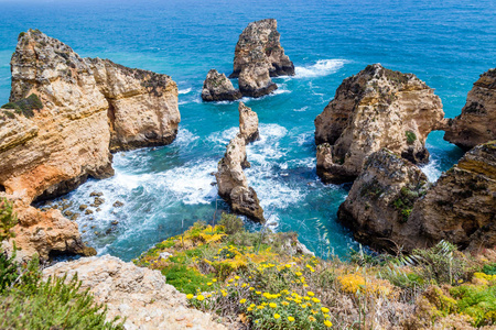 ponta da piade cliffs靠近葡萄牙阿尔加维湖