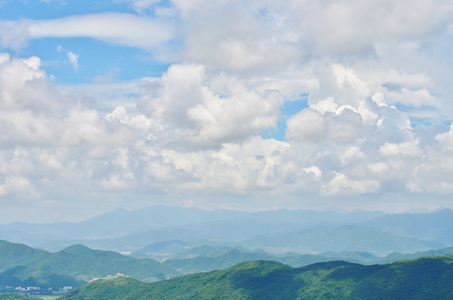 亚龙湾热带天堂森林公园山的美丽景色