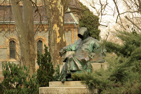 匿名在布达佩斯城市公园的雕像