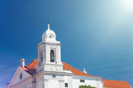 全国万神殿教会的 Santa Engracia 在里斯本，冒充葡萄牙