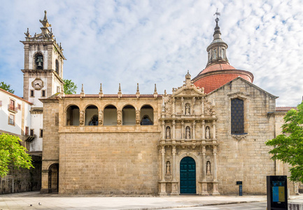 教会骚多明戈和修道院骚卡罗兰泰，葡萄牙