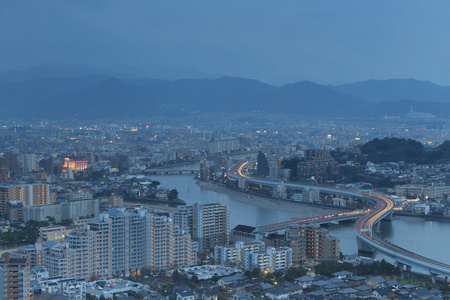 福冈 日本城市景观和办公大楼