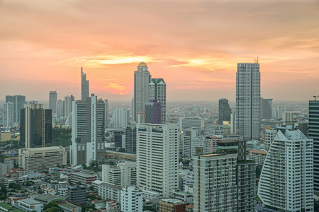 在曼谷，泰国中部的城市景观