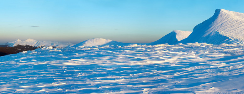 暮光之城山全景