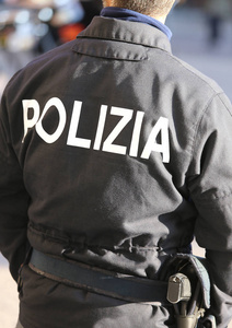 意大利警察在反恐另防暴队