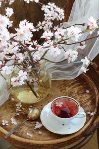 茶和春天的花束