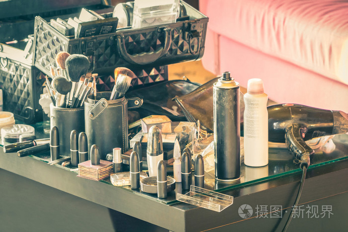 组的化妆师工作职业照片-正版商用图片0djof0-摄图新视界
