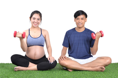 孕妇为自己的健康和婴儿运动
