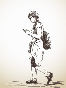 草绘的行走与智能手机的女人