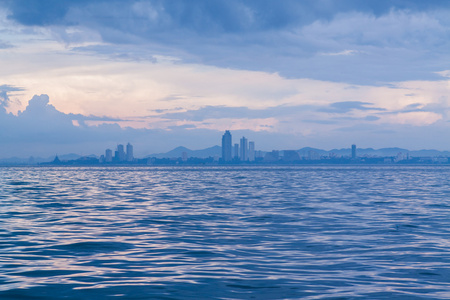 晚上蓝海景图片