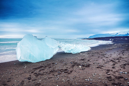 海滩上的冰岛冰川