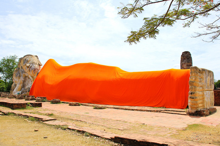 扫管笏 Lokaya Sutha 在大城府，泰国卧佛