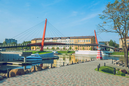 叶尔加瓦，拉脱维亚的新体系结构桥。