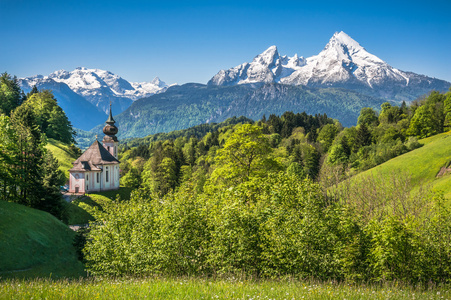 在巴伐利亚的阿尔卑斯山，Berchtesgadener 土地，德国田园山风景