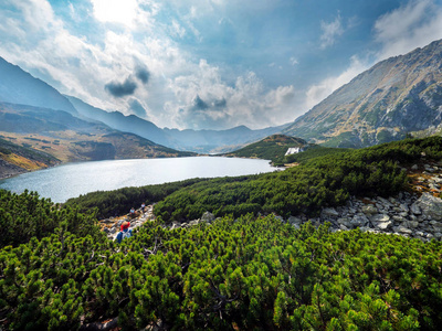 夏天的塔特拉山的全景