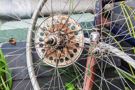 自行车的老轮子