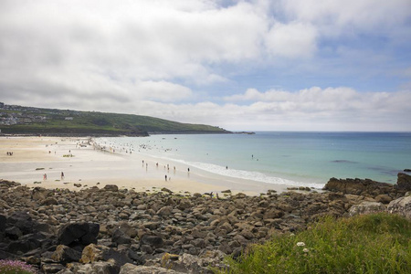 Porthmeor 海滩在英格兰康沃尔郡圣艾夫斯