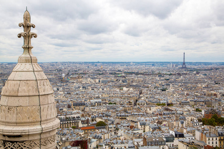 法国巴黎令人惊叹的城市。美丽的鸟瞰图