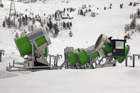 雪机器的看法在阿尔卑斯瑞士