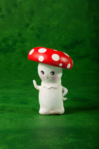 可爱木偶手工, 一蘑菇, 绿色背景