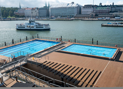 泳池的市场在赫尔辛基