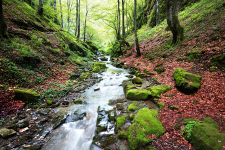 巴尔干山区河流