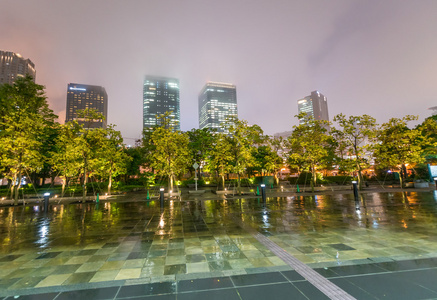 在晚上大阪美丽的风景线