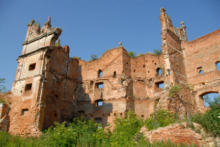 凝视 Selo 老村庄 城堡, 利沃夫地区, 乌克兰