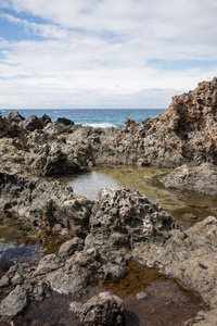 火山岩在海滩圣胡安特内里费岛