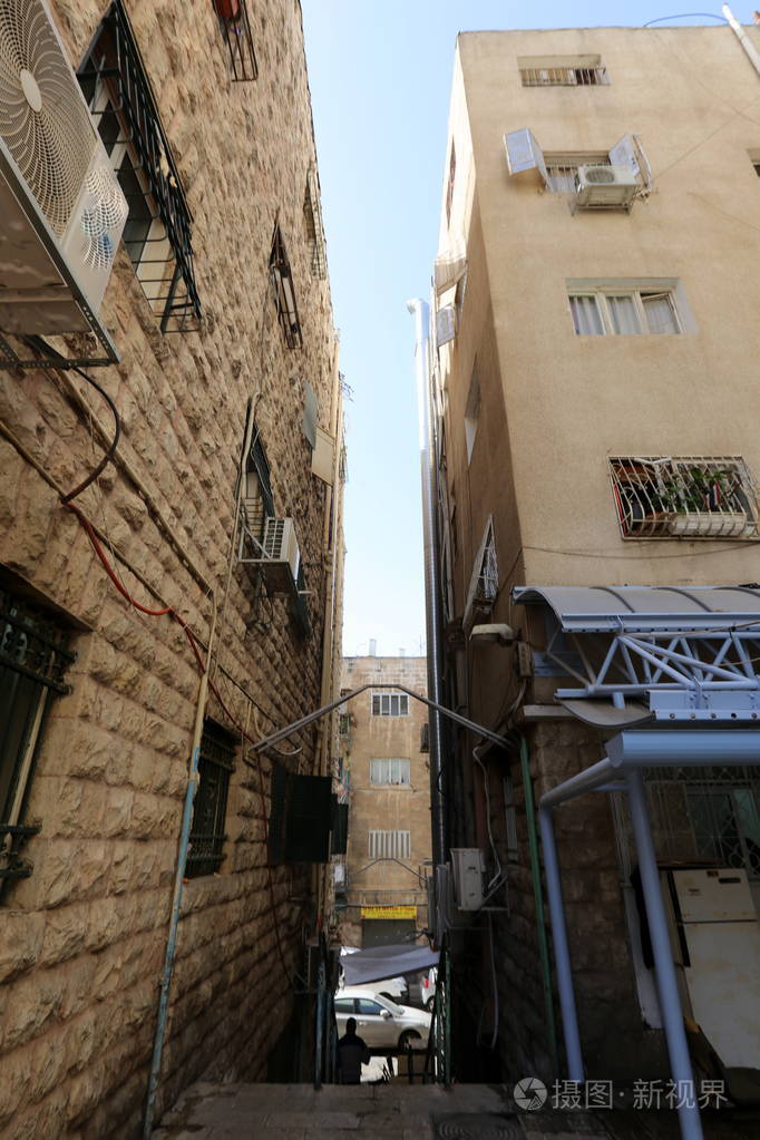 漫步在以色列首都耶路撒冷古城的街道上