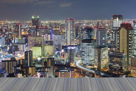 晚上灯市中央商业区，日本大阪