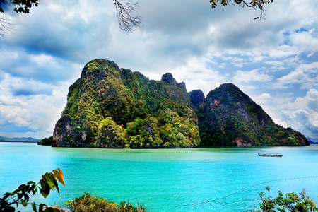 泰国美丽的海滩景观。 安达曼海普吉岛。