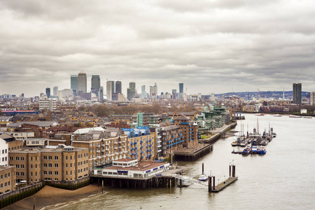 伦敦城市景观与泰晤士河。英国