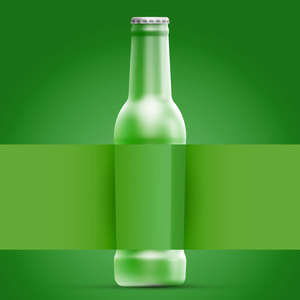 绿色的瓶子和标签