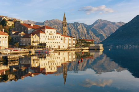 Perast 镇的看法。黑山