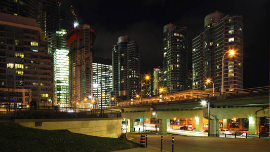 多伦多市中心街道夜景