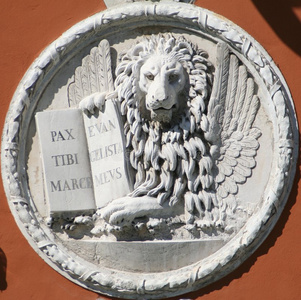 威尼斯狮子雕塑图片