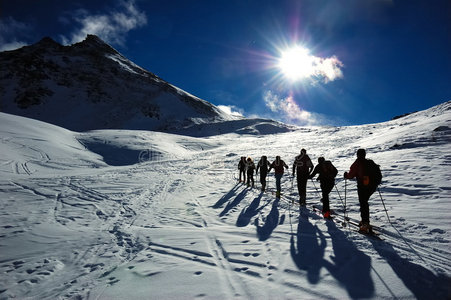 越野滑雪图片