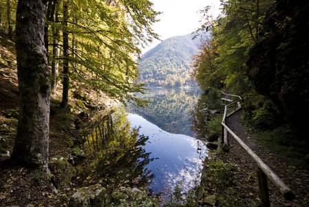 高山湖泊