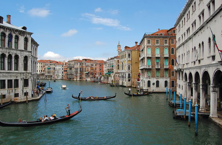 威尼斯运河和贡多拉