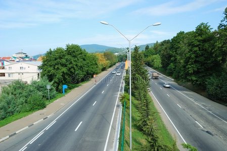 索契。高速公路