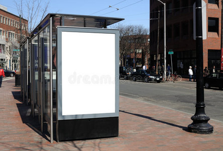 公共汽车站空白广告牌图片